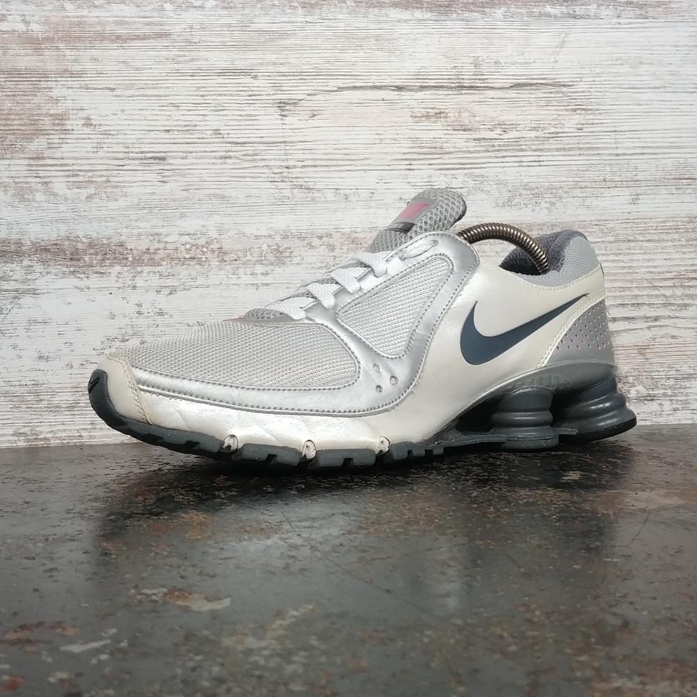 Womens Nike Shox Turbo + 10 Running Shoes SZ 9 40.